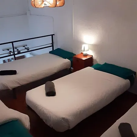 Grupos Hasta 8 En Plena Rambla De Cataluna Guest house