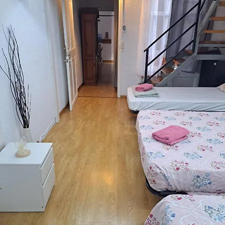 Guest house Grupos Hasta 8 En Plena Rambla De Cataluna Barcelona